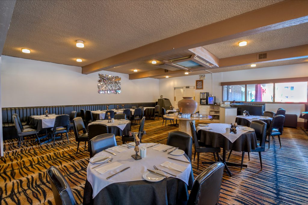 Restaurant serving breakfast and dinner at Best Western Zebra Motel Coffs Harbour
