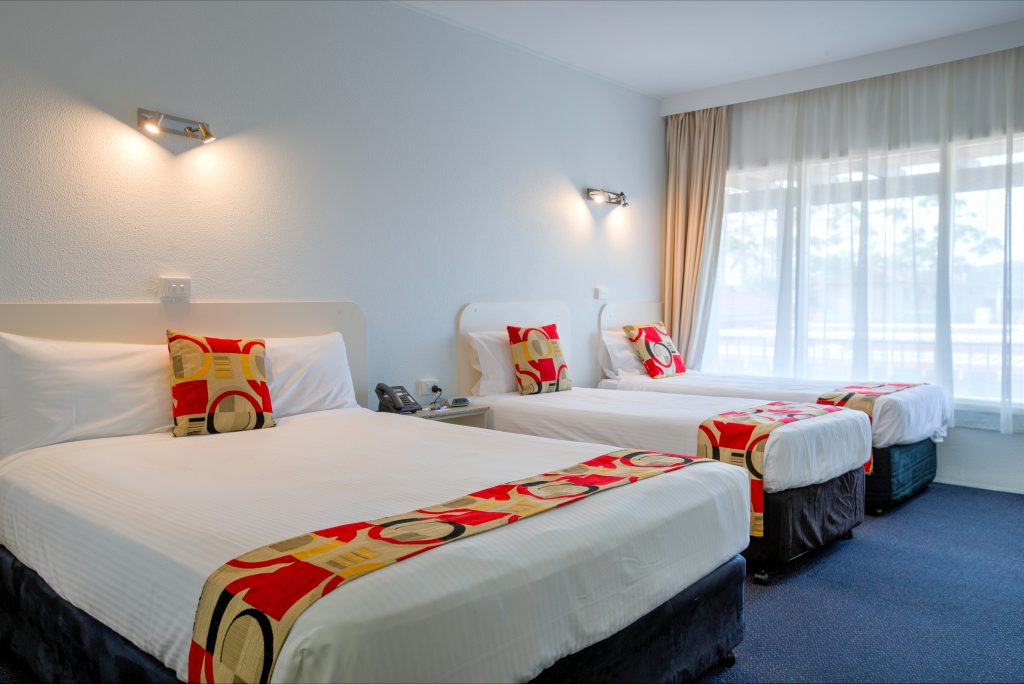 Family Room Accommodation - Coffs Harbour - Best Western Zebra Motel