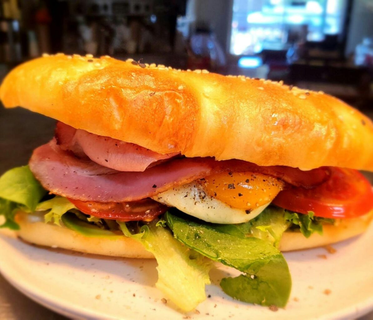 BLT with fried egg served on a freshly baked turkish roll